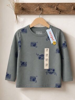 NWT Cat & Jack Boys Blue Long Sleeve T-Shirt Boombox Graphic- Size 4T